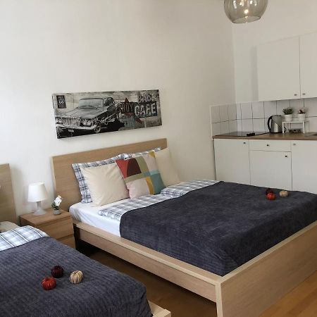 New, Bright Apartment Near The Metro! Viena Exterior foto