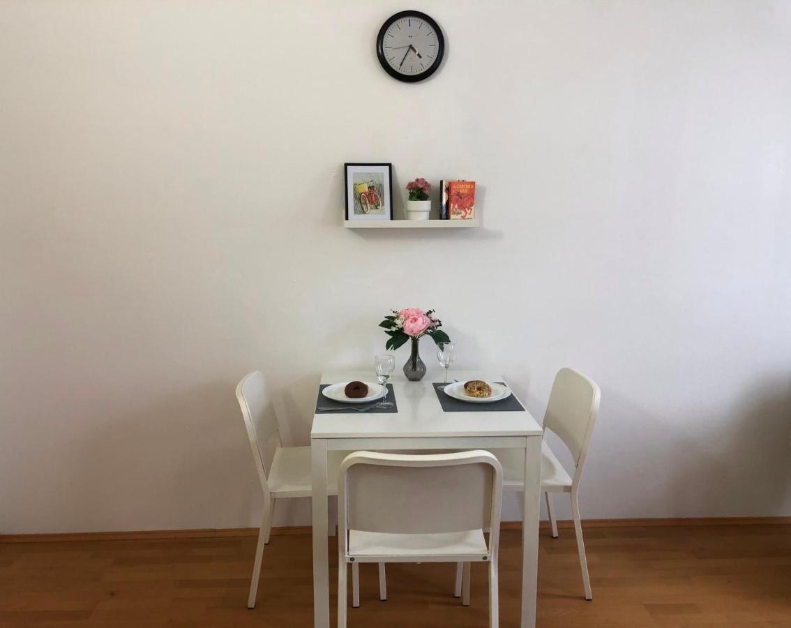 New, Bright Apartment Near The Metro! Viena Exterior foto